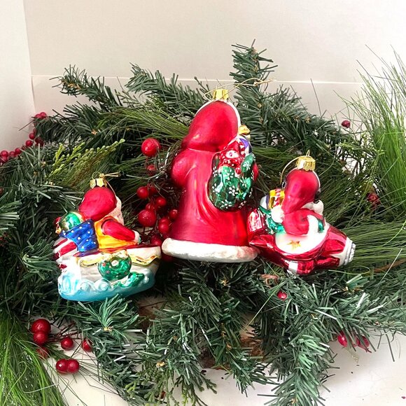 Santa Ornaments ( Set of 3 ) Vintage Dillards collection 2001 ( Set 5 ) - Picture 2 of 2